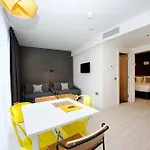 Staycity Aparthotel 4*