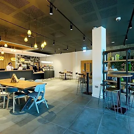 公寓式酒店 Staycity 4*