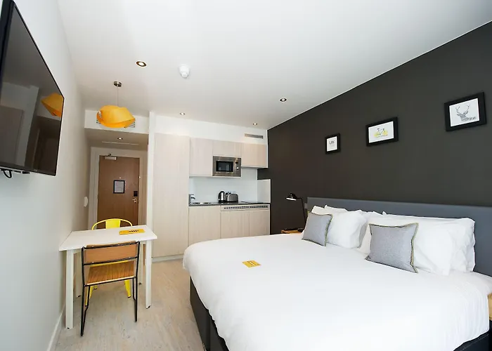 Staycity Aparthotel